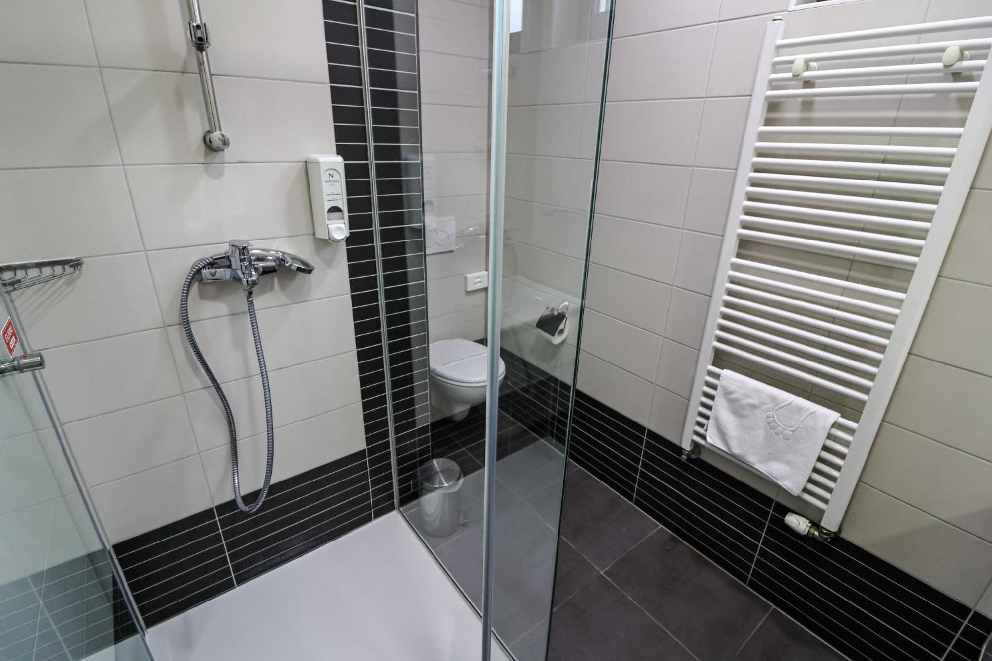 Hotel National Zagreb Luaran gambar