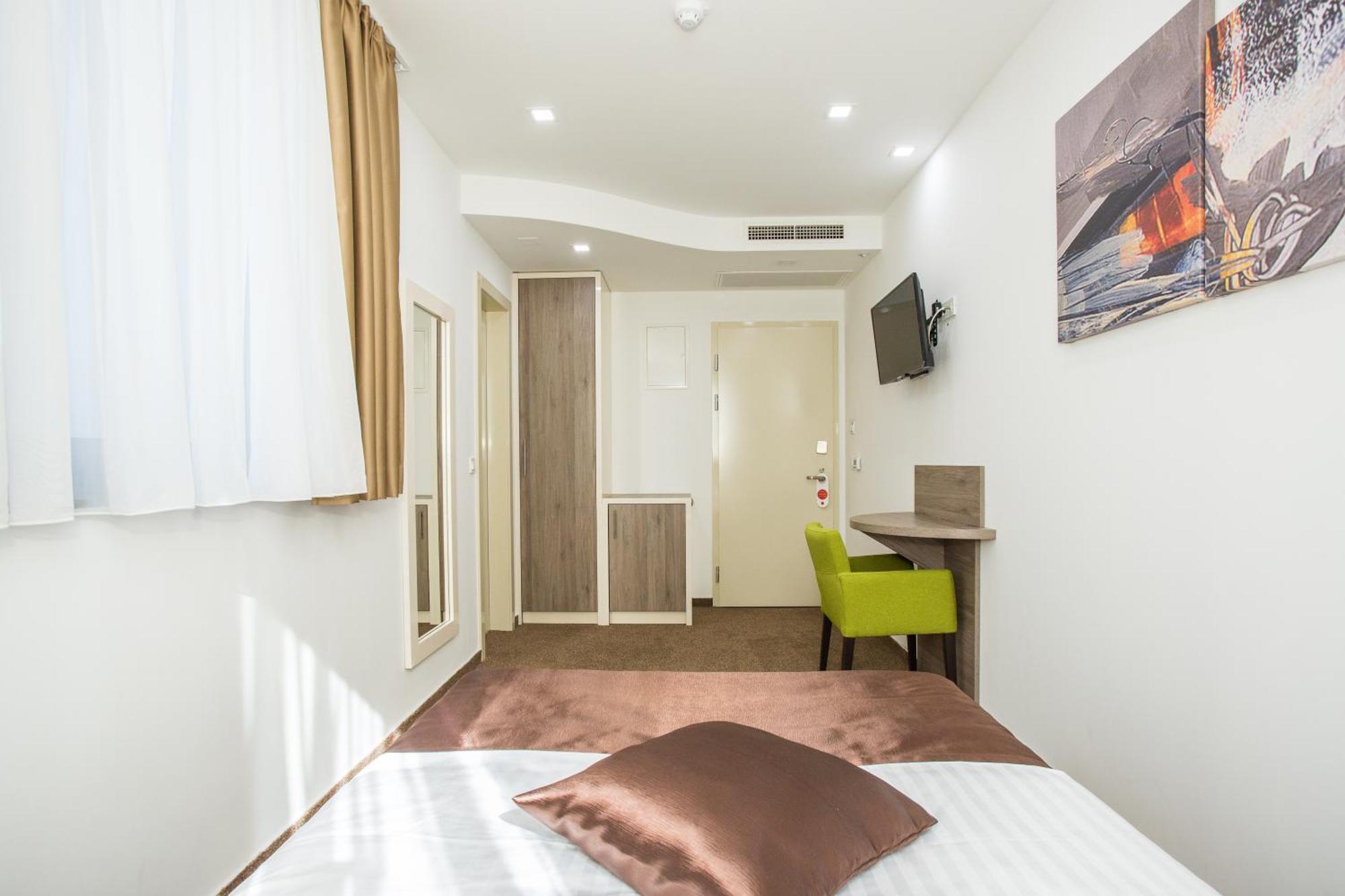 Hotel National Zagreb Luaran gambar